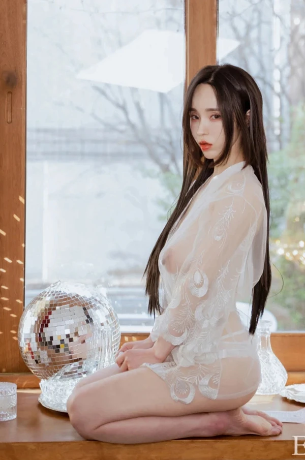 透视白衣美女yunha捆绑SM调教人体尺度图集